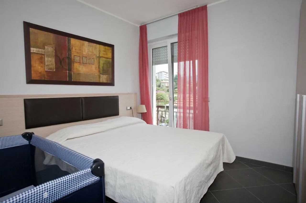 Residence Greco San Bartolomeo Al Mare 3*,