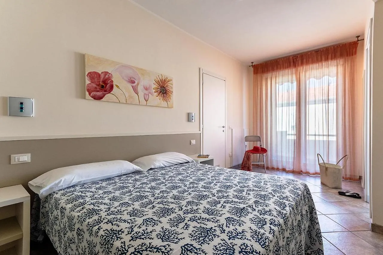 Residence Greco San Bartolomeo Al Mare Aparthotel
