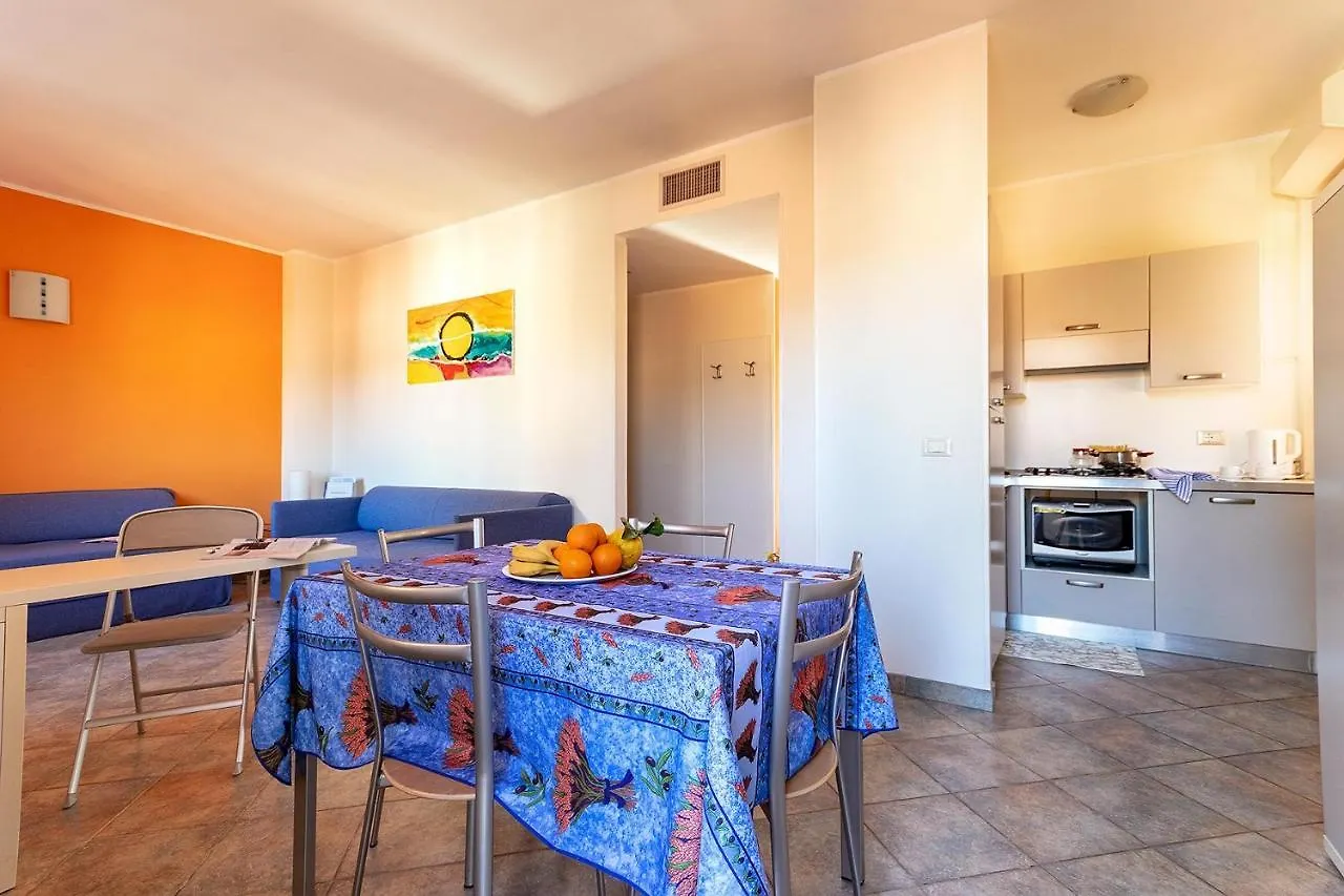 Residence Greco San Bartolomeo Al Mare Aparthotel