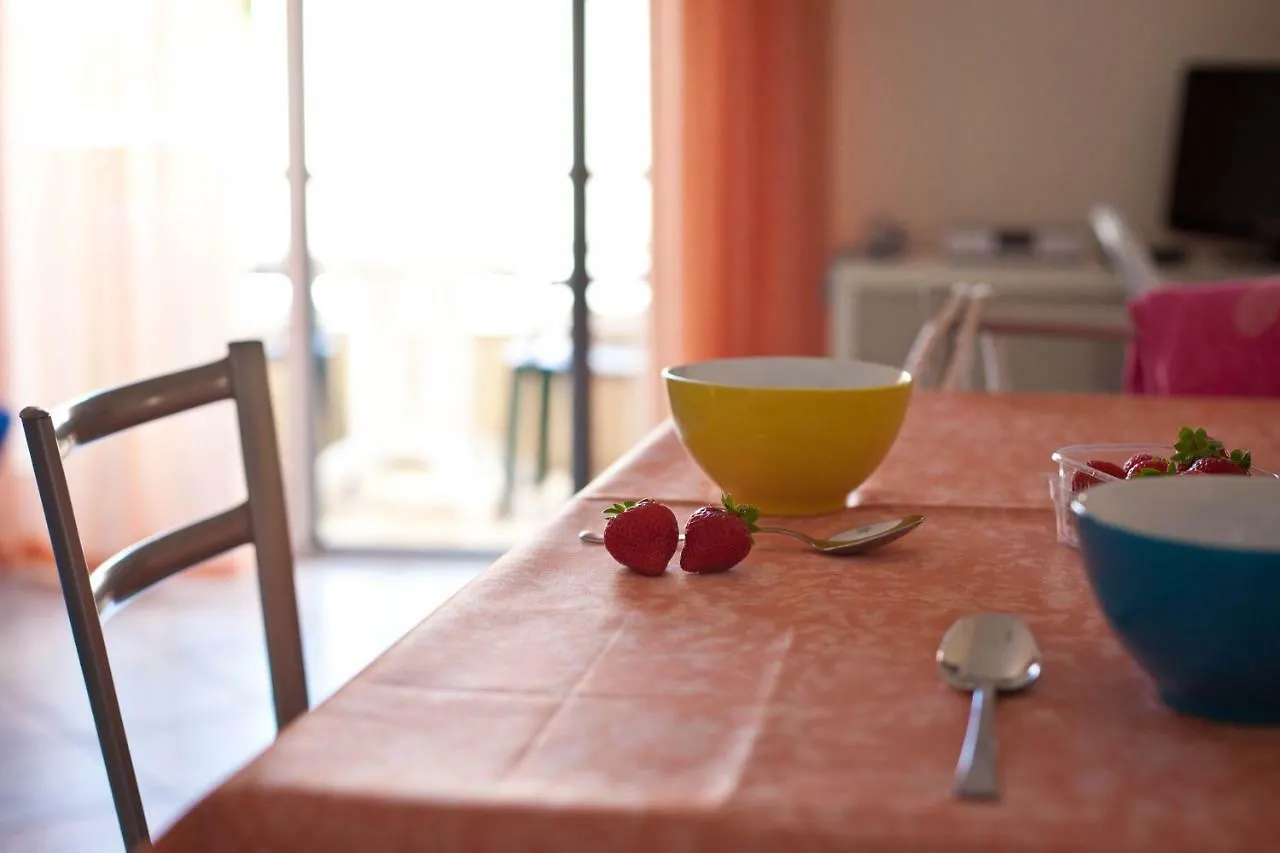 Residence Greco San Bartolomeo Al Mare Aparthotel